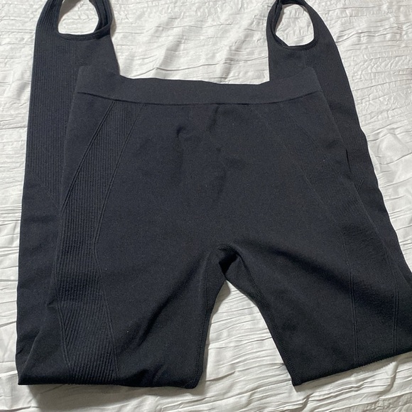 H&M STIRRUP BLACK LEGGINGS NWT - Picture 6 of 7